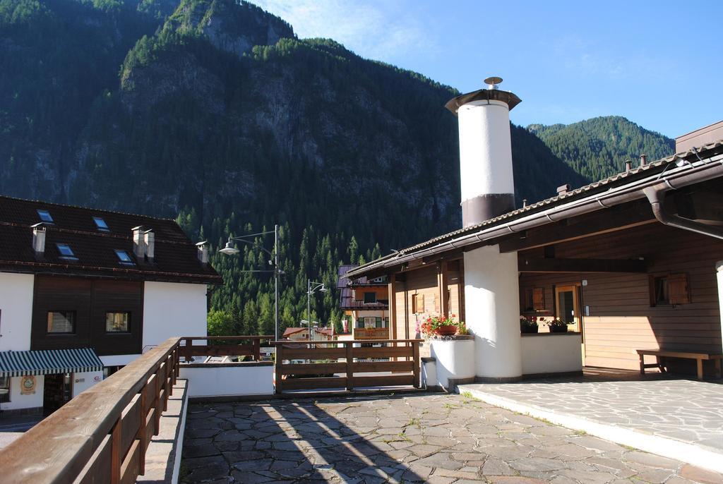 Bed & Breakfast Garni Tobia Campitello di Fassa Εξωτερικό φωτογραφία